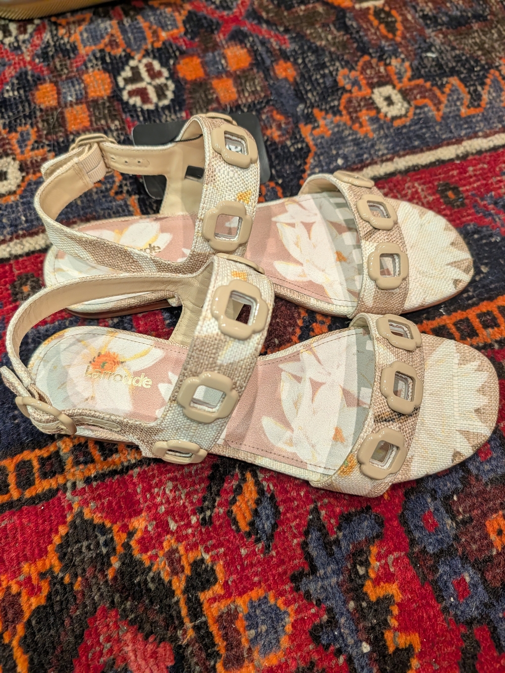 Larroude Milan Flat sandal Biege 9.5